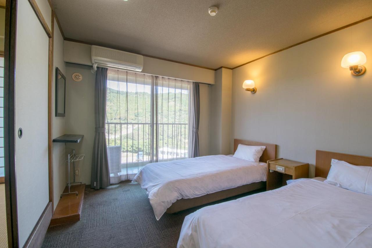 Kamiso Hotel Kamitsushima Екстериор снимка